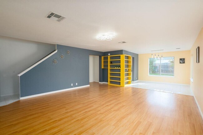 Building Photo - 20802 Pacers Gait Ln