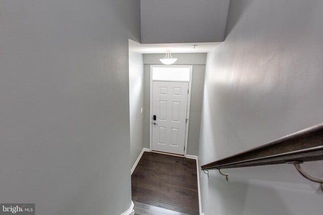 Foto del edificio - 7839 Otterbein Wy