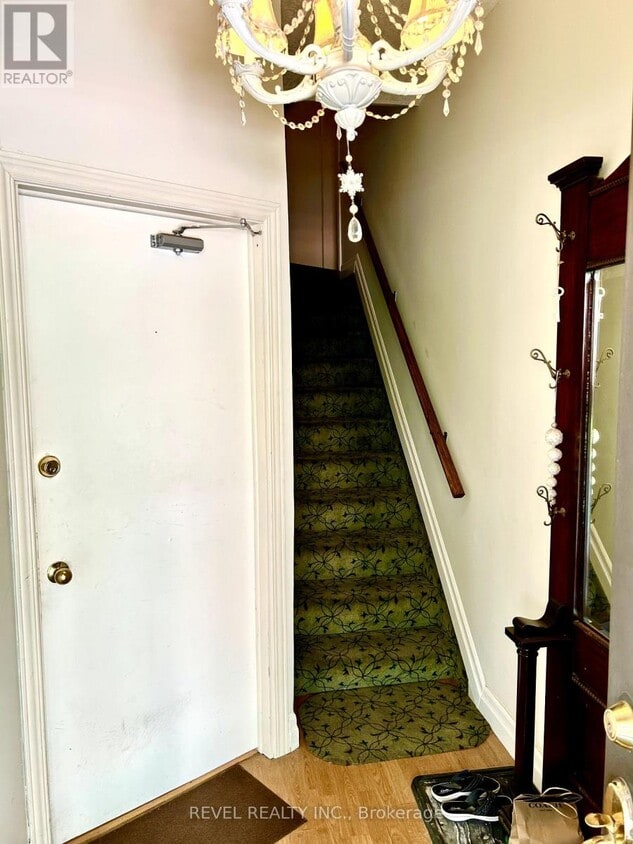 Photo principale - 713-713 King St