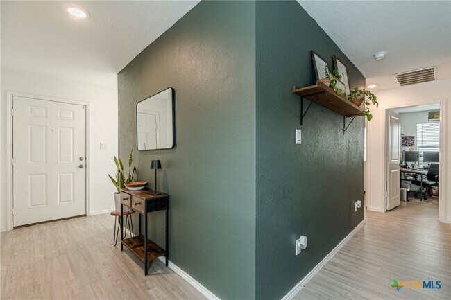 Building Photo - 5824 San Geronimo
