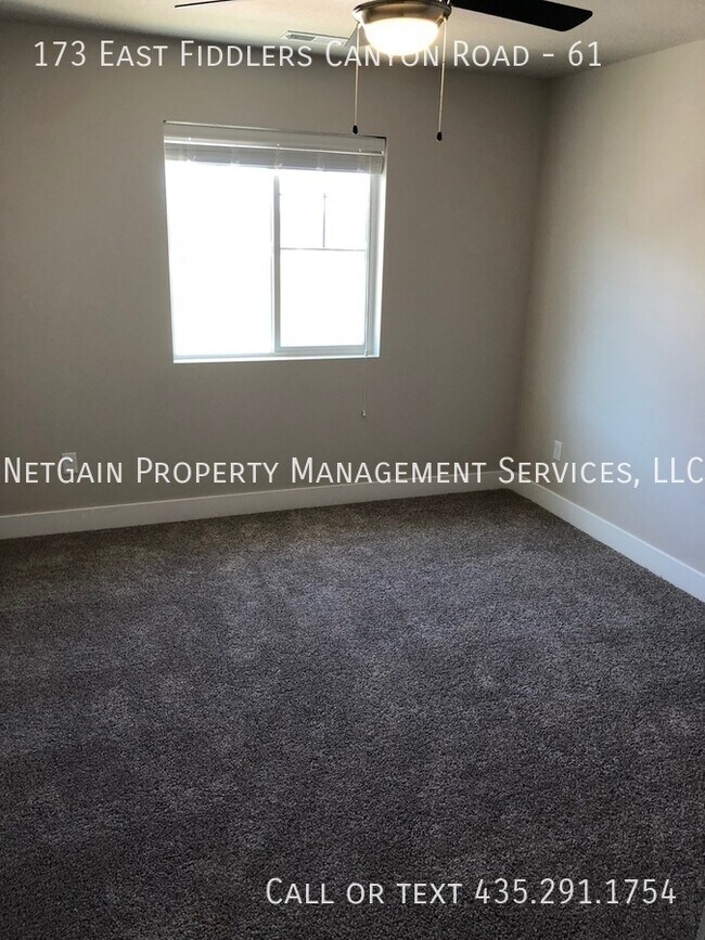 Foto del edificio - 173 E Fiddlers Canyon Rd