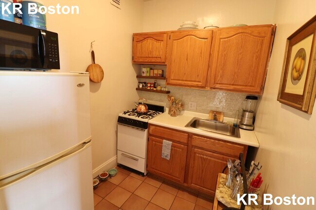 Building Photo - 1243 Commonwealth Ave