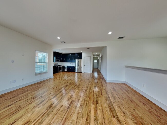 Foto del edificio - 1025 N Madison Ave