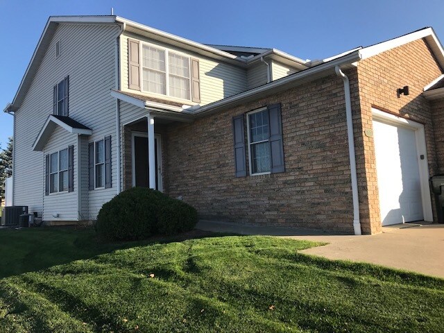 Foto del edificio - 3447 Pecan Ln