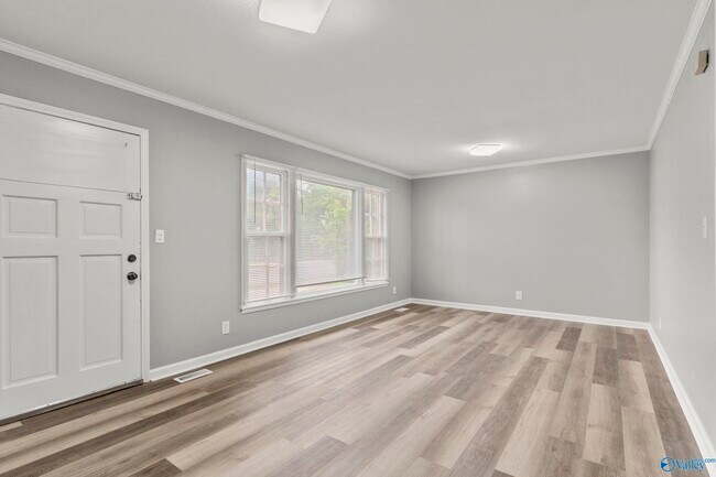 Building Photo - 2804 Winchester Rd NW