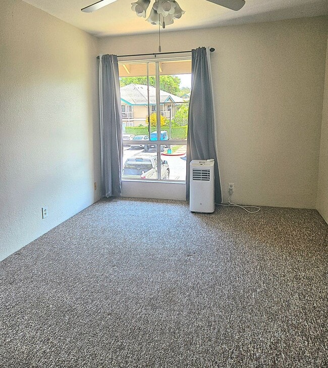 Building Photo - 2 bedroom 1.5 bath in Kihei