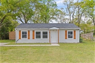 Building Photo - 1831 Catalina Dr