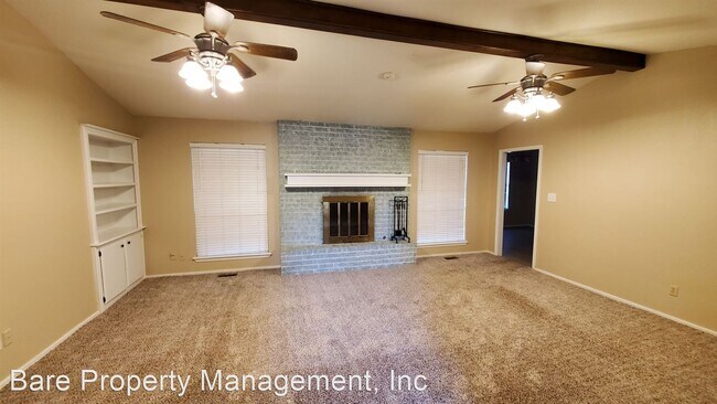 Building Photo - 4 br, 2 bath House - 2101 Oakvista Circle