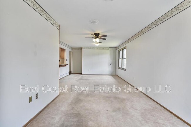 Building Photo - 226B Wakefield Rd