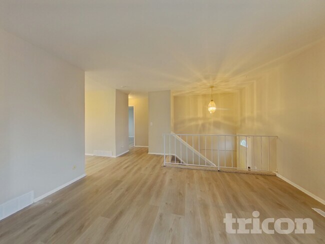 Foto del edificio - 1317 Doyle Pl