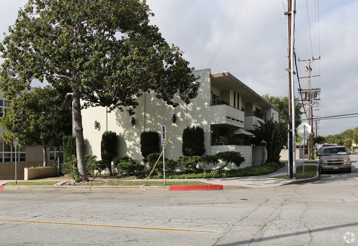 Foto del edificio - 4101 Sawtelle Blvd