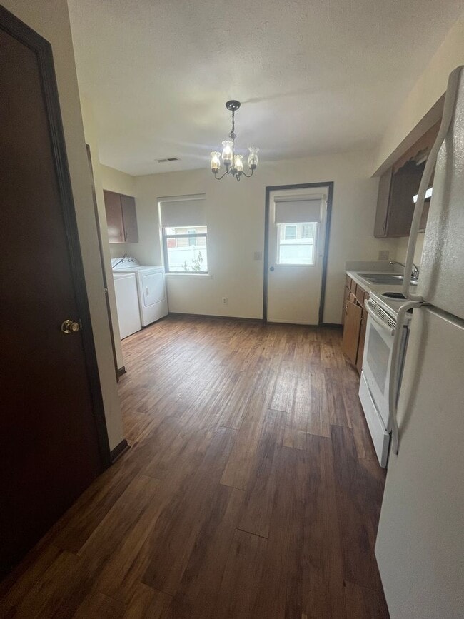 Building Photo - 2 Bedroom Townhouse for rent near EMU