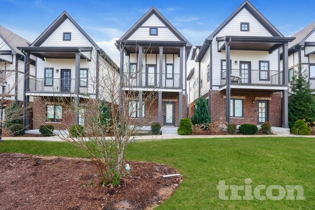 Foto del edificio - 1244 Hillwood Private Cove