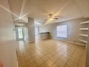 Building Photo - 508 Winding Oak Ln