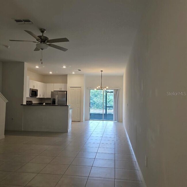 Foto del edificio - 6076 Shiner St