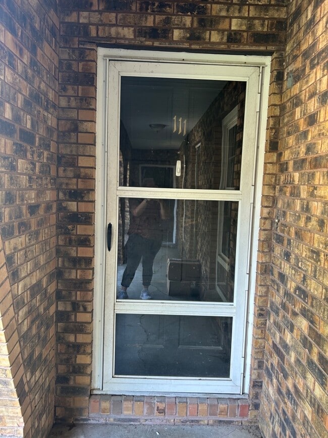 Building Photo - 111 David Dr