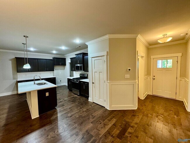 Building Photo - 2257 Estuary Dr SW