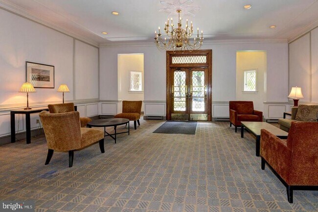 Foto del edificio - 3051 Idaho Ave NW