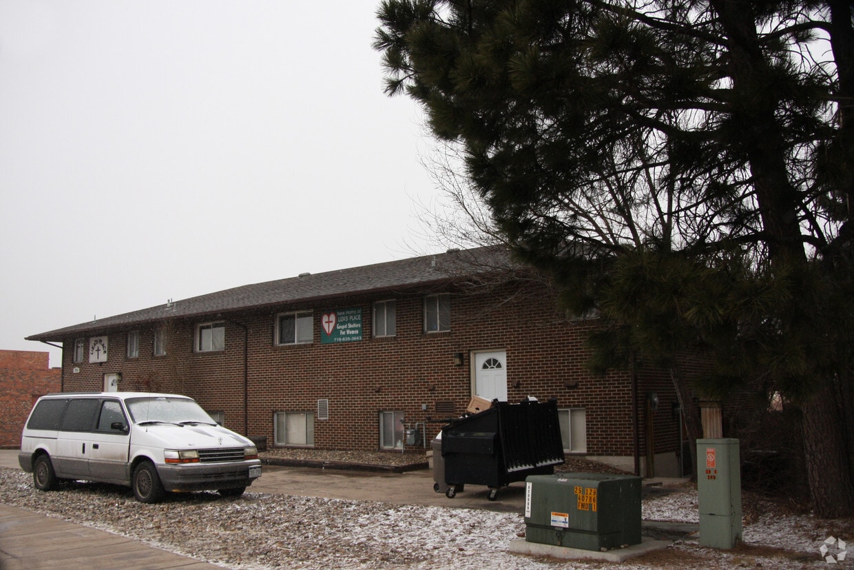 Building Photo - 2934 E Fountain Blvd