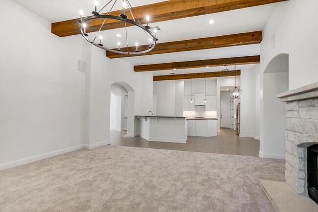 Building Photo - 2617 University Club Dr