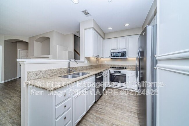 Foto del edificio - 1645 Sunnyside Ave