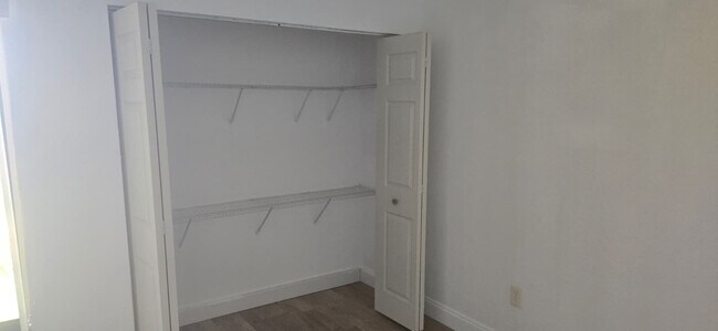Building Photo - 6325 SW 138th Ct