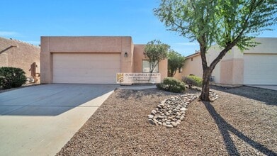 Building Photo - 1877 W Waterleaf Dr