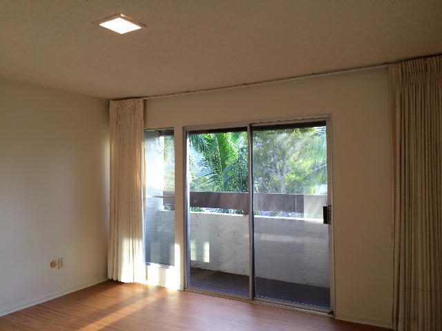 Building Photo - HOKULOA 3/2.5/2 W/D, enclosed yard, pool