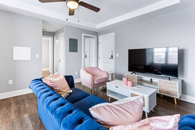 Foto del edificio - 457 E Kirby St