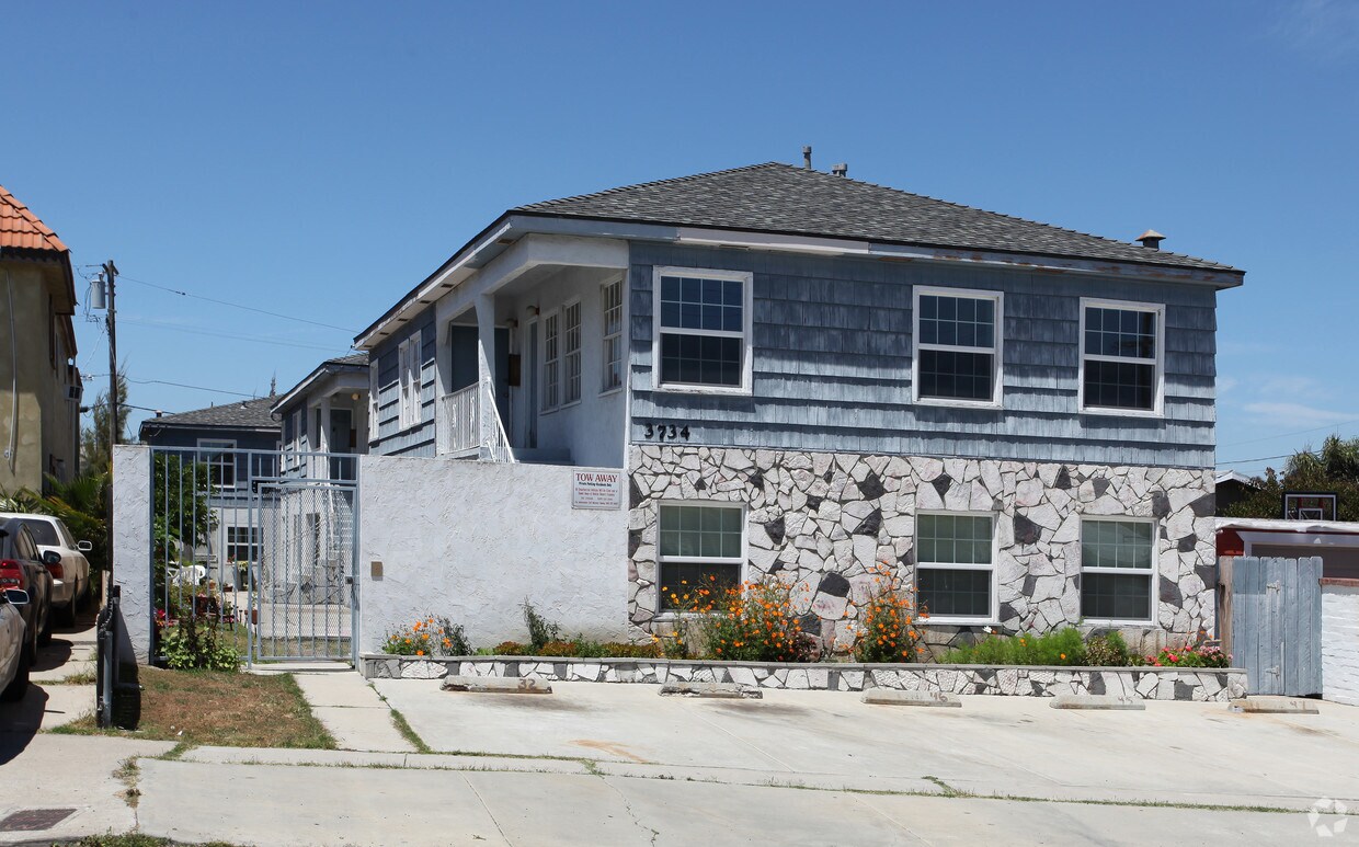 Primary Photo - 3734 Madison Ave