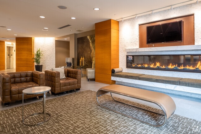 Lobby Photo - Palisades of Towson