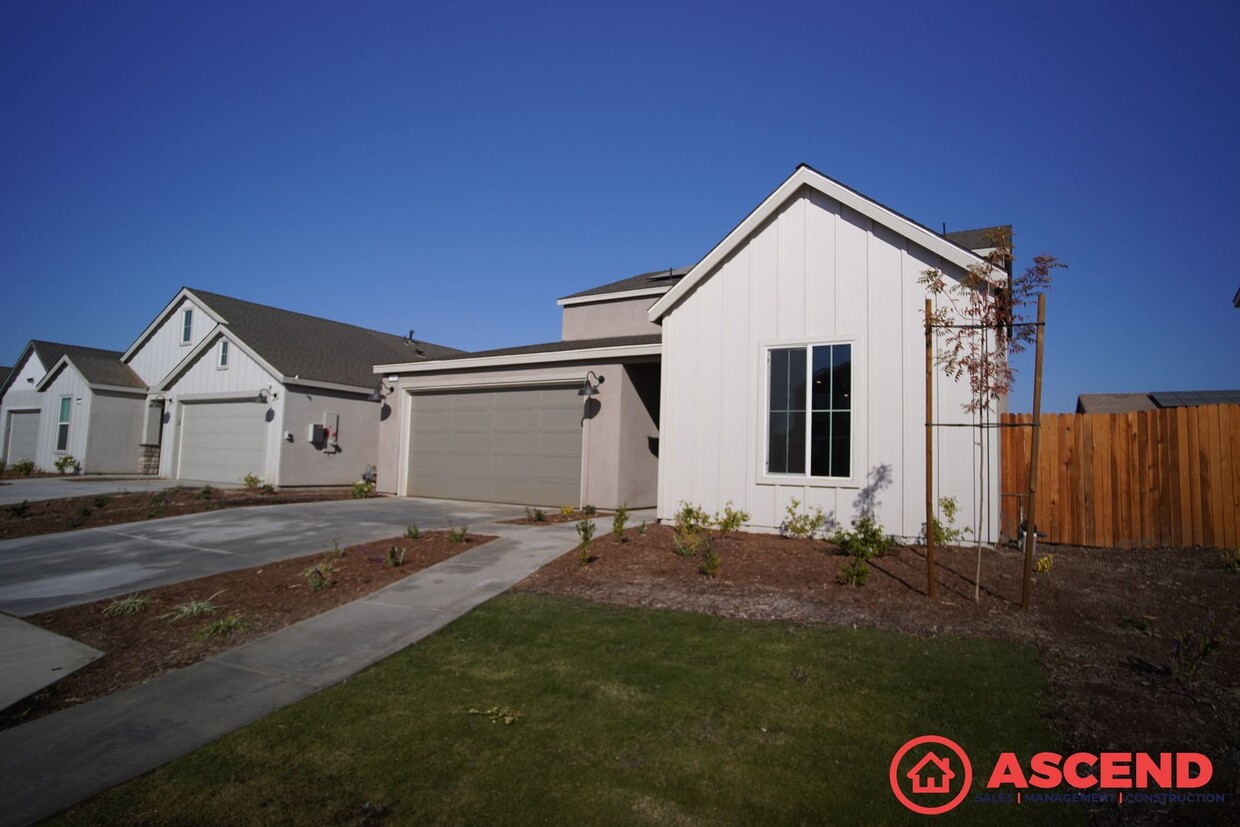 Primary Photo - MOVE IN SPECIAL!!! Stunning Home with MIL ...