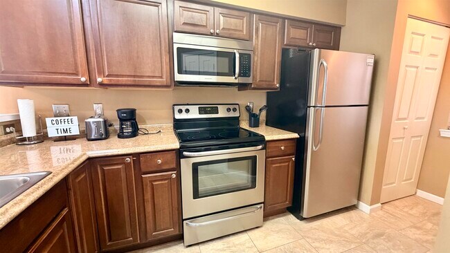 Foto del edificio - 638 Waterway Village Blvd