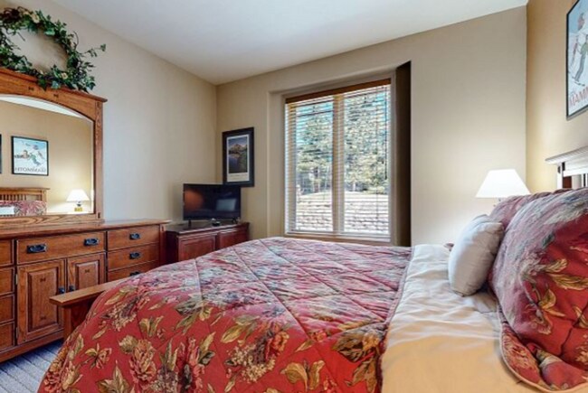 Foto del edificio - Beautiful 2 Bed, 2 Bath Fully Furnished Co...