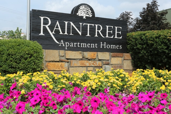 Building Photo - Raintree Apartments