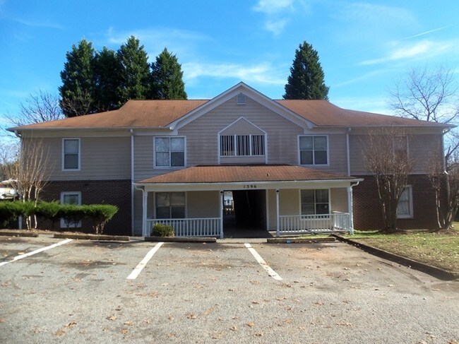 Salem Court Apartments Salem Court Apartments