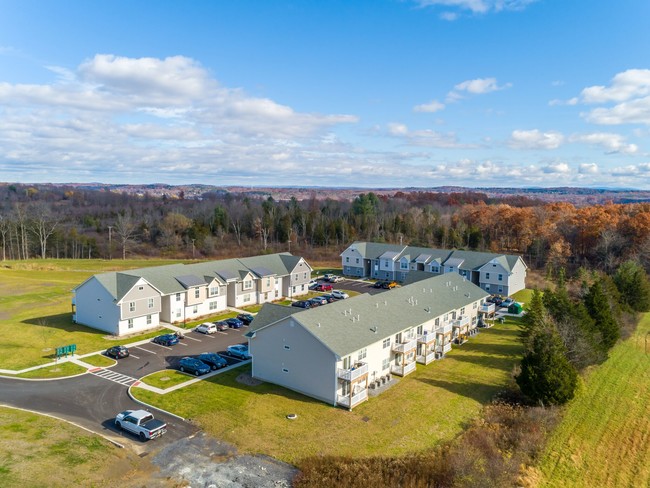 Building Photo - Farmhouse Commons