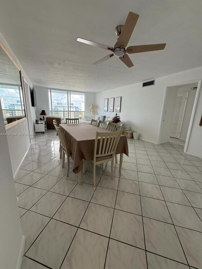 Building Photo - 6039 Collins Ave