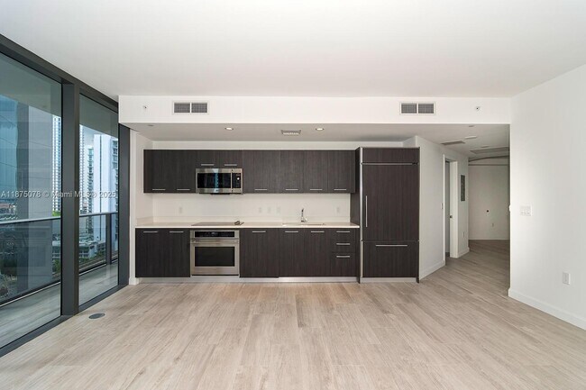 Foto del edificio - 55 SW 9th St