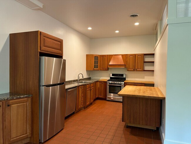 Foto del edificio - 1490-1494 Beaver Meadow Rd