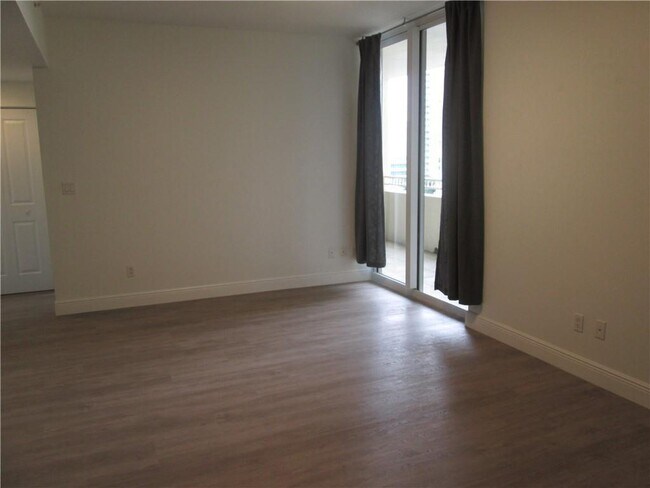 Foto del edificio - 511 SE 5 Ave