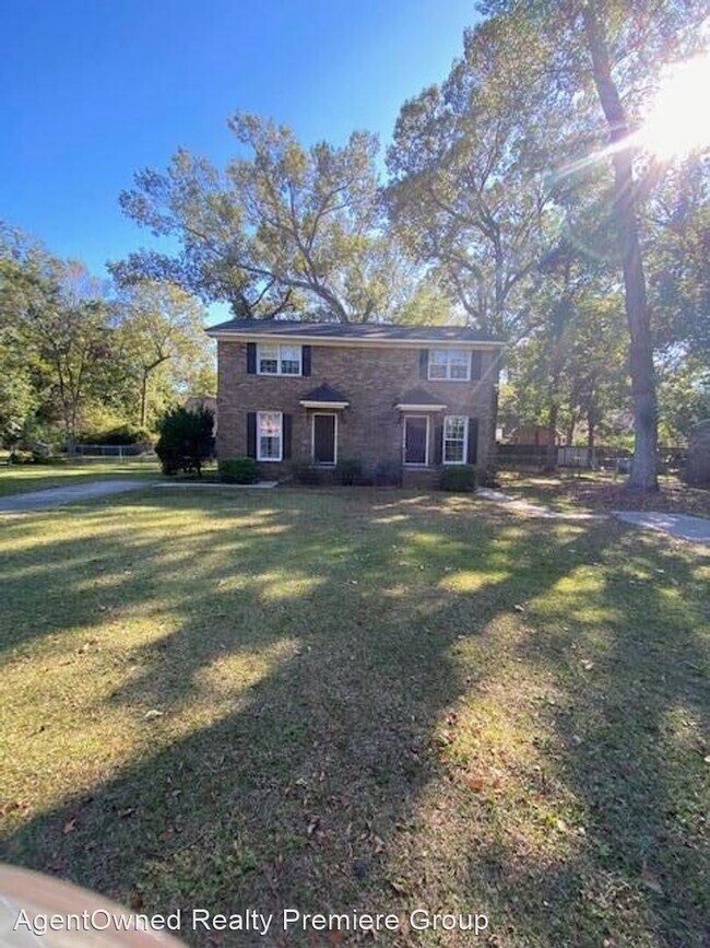 Building Photo - 2 br, 1.5 bath House - 945 B Harbor View Road