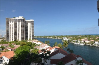 Building Photo - 19355 Turnberry Way