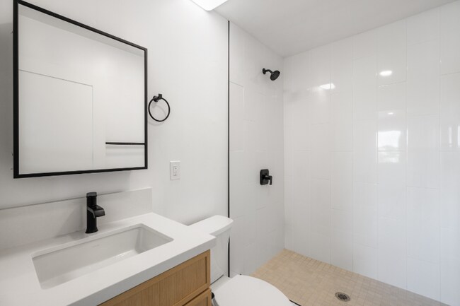 Foto del edificio - 3728 Acacia St