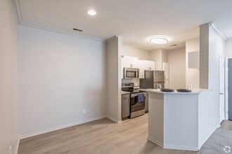Building Photo - ReNew Jordan Creek