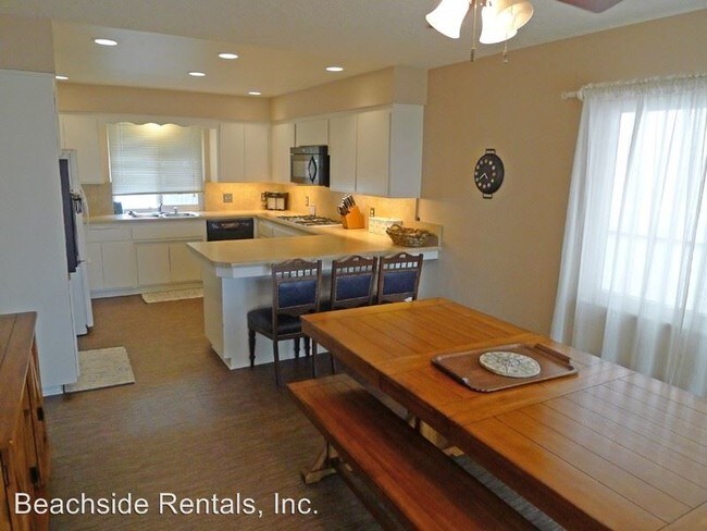 Building Photo - 4 br, 2.5 bath House - 538 St. Mary
