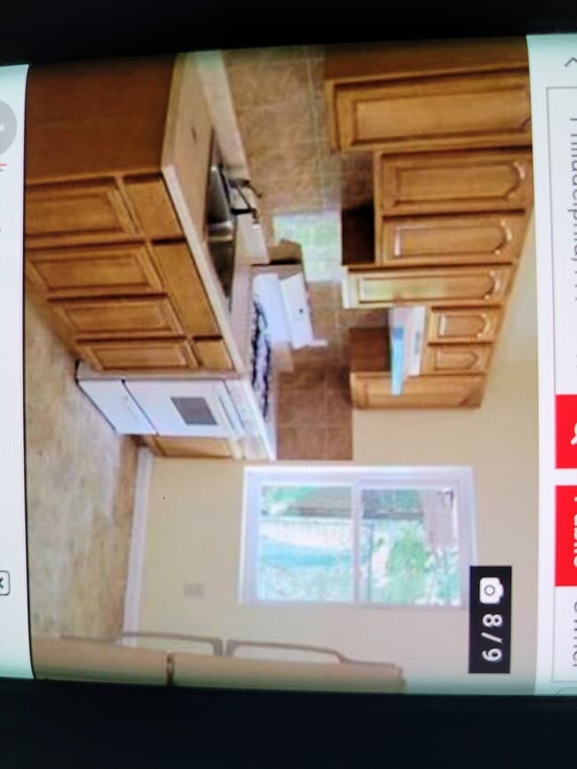 Building Photo - 2115 Sigel St