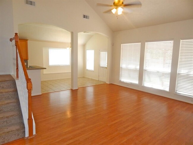 Building Photo - 26872 Monarch Manor Ln