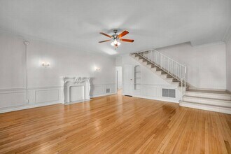 Building Photo - 614 Midvale Ave