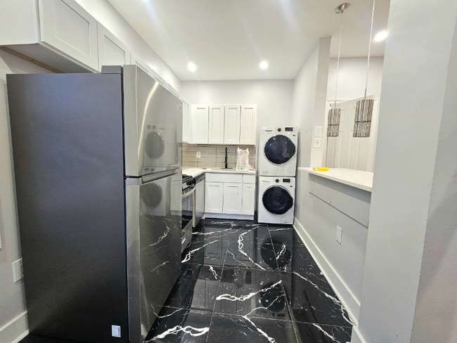 Foto del edificio - 1 Dewitt Rd